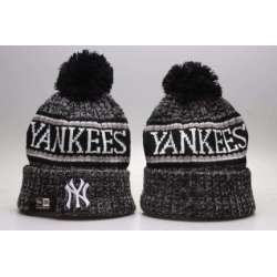 Yankees Fresh Logo Black Knit Hat With Pom YP